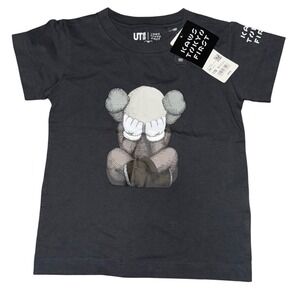 NWT KAWS x Uniqlo "KawsTokyo First "T Shirt Black Kids JAPAN Size 110